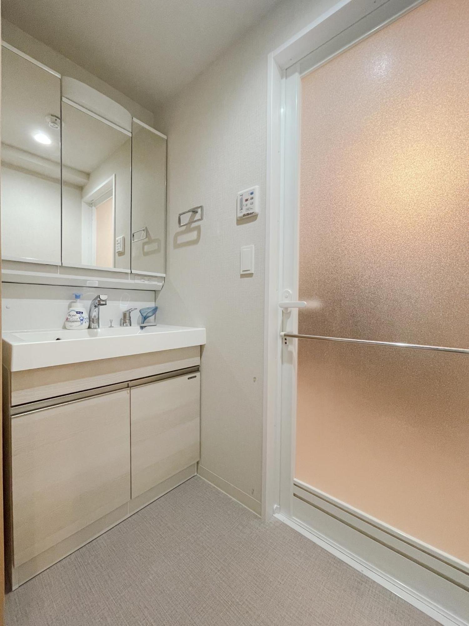 Shinkou House Ue Apartment Osaka Exterior photo